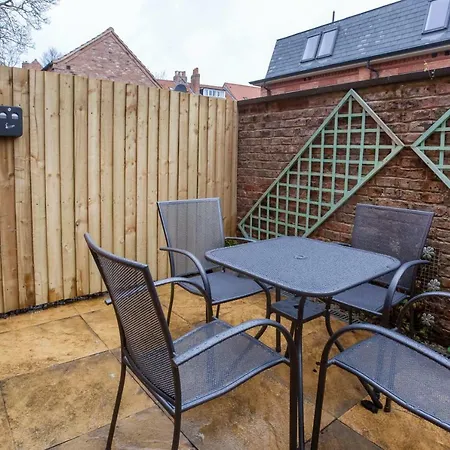 County House Mews York