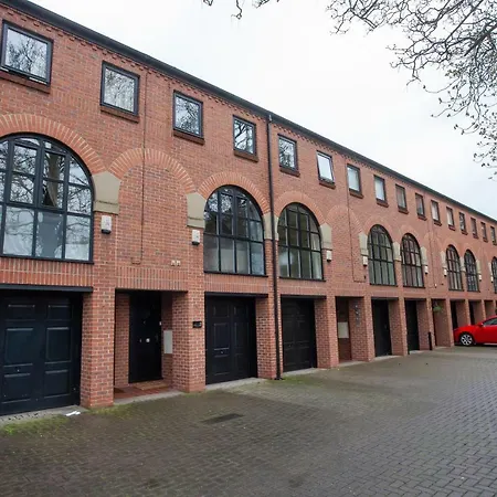 County House Mews