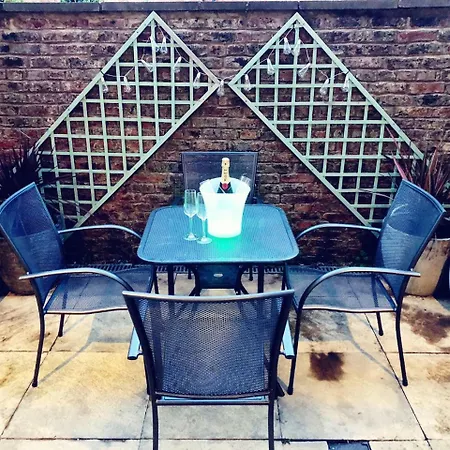 County House Mews Apartment York